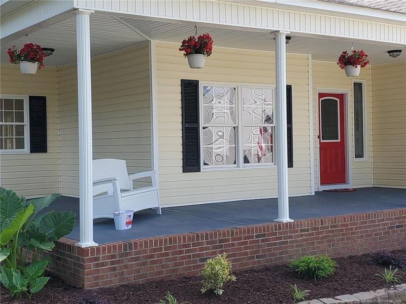 730 Maple Grove Ct, Hope Mills, NC 28348