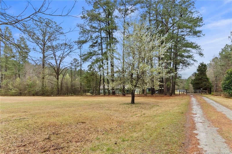 730 Slocomb Rd, Fayetteville, NC 28311