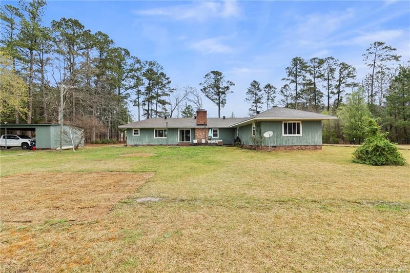 730 Slocomb Rd, Fayetteville, NC 28311