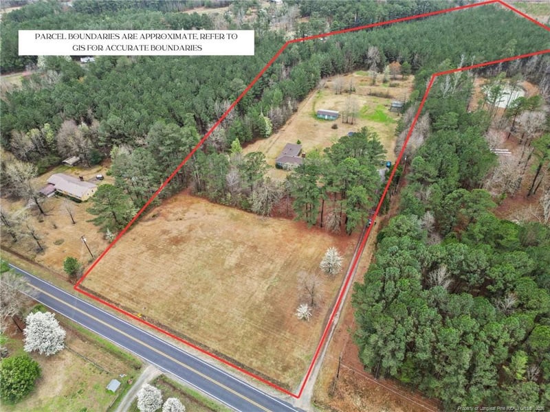 730 Slocomb Rd, Fayetteville, NC 28311