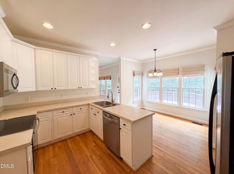 7301 Lakefall Dr, Wake Forest, NC 27587