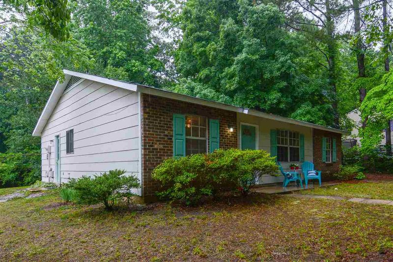 7301 Longstreet Dr, Raleigh, NC 27615