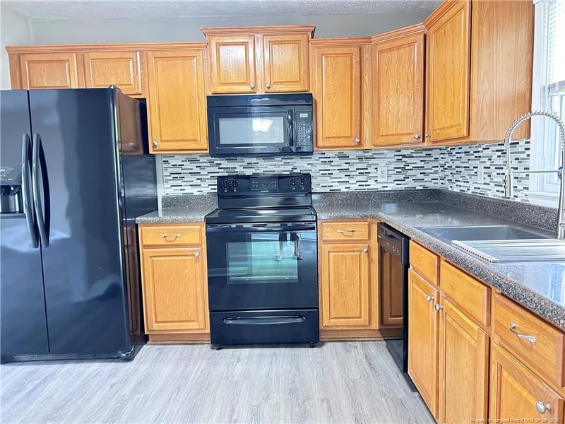 7301 Ryan St, Fayetteville, NC 28314