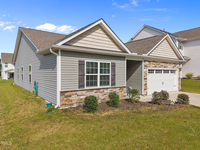 7301 Vanover Dr, Raleigh, NC 27604