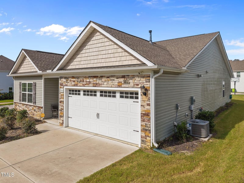 7301 Vanover Dr, Raleigh, NC 27604