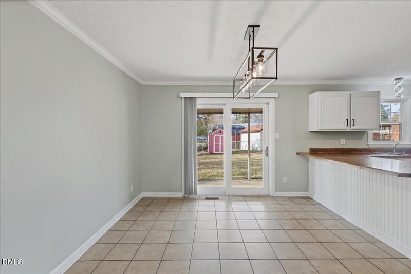 7302 Avalon Dr, Fayetteville, NC 28303