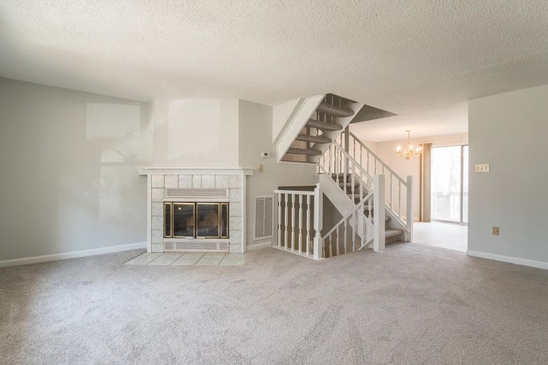 7302 Summerland Dr, Raleigh, NC 27612
