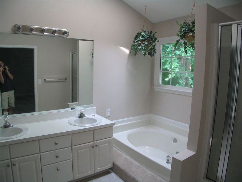 7304 Cape Charles Dr, Raleigh, NC 27617