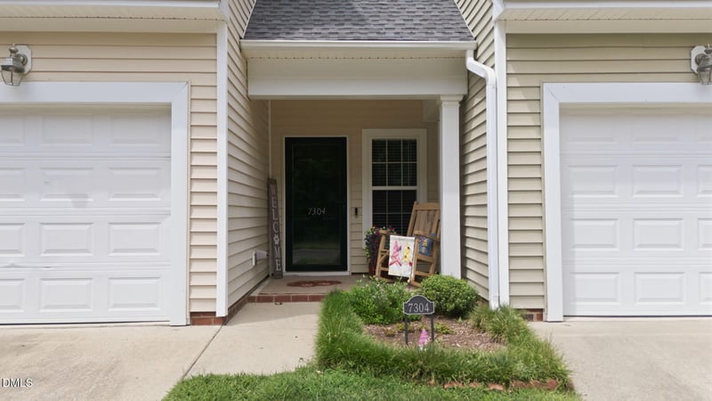 7304 Caversham Way, Raleigh, NC 27617