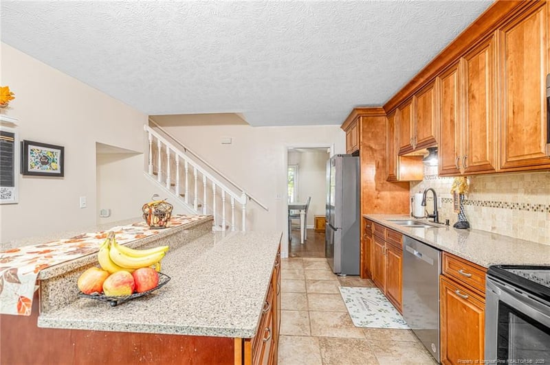 7304 Navarro St, Fayetteville, NC 28314