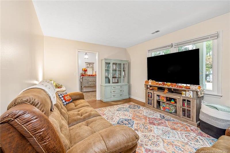 7304 Navarro St, Fayetteville, NC 28314