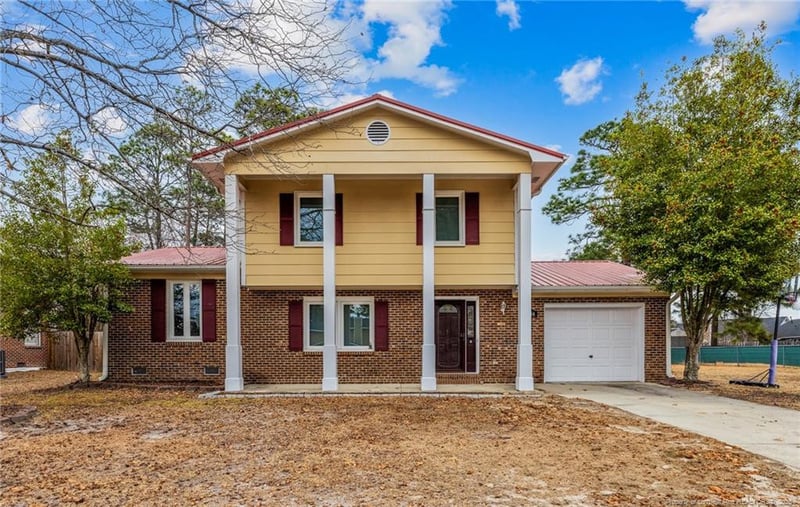 7304 Navarro St, Fayetteville, NC 28314