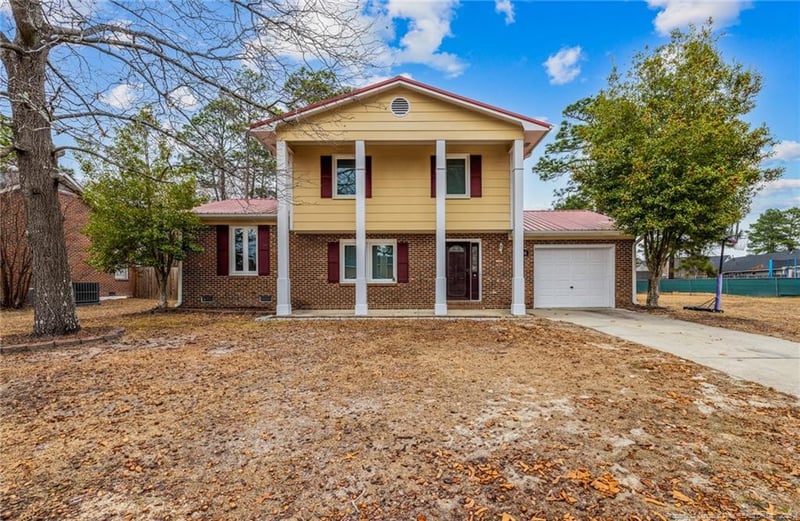 7304 Navarro St, Fayetteville, NC 28314