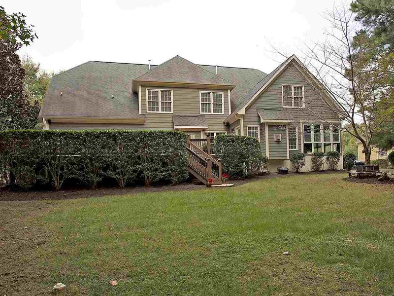 7304 Sparhawk Rd, Wake Forest, NC 27587