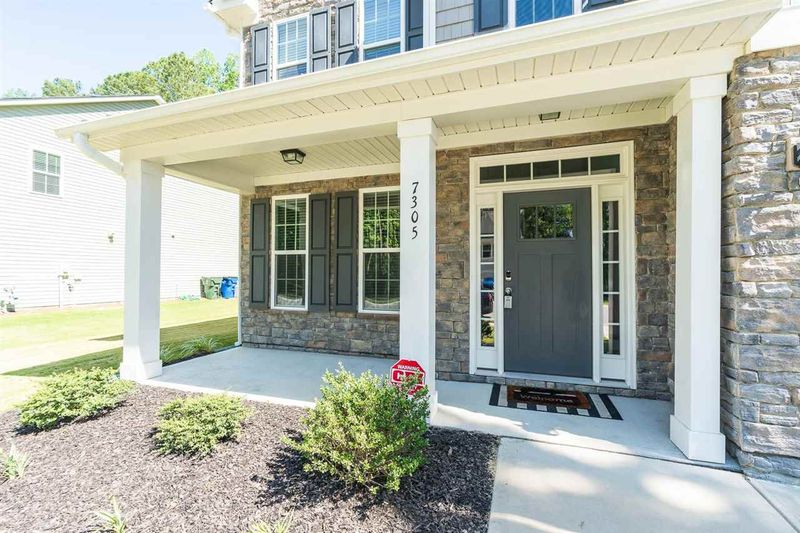 7305 Laurelshire Dr, Raleigh, NC 27616