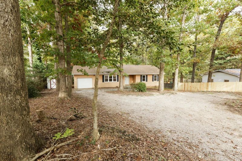 7305 Louisburg Rd, Raleigh, NC 27616