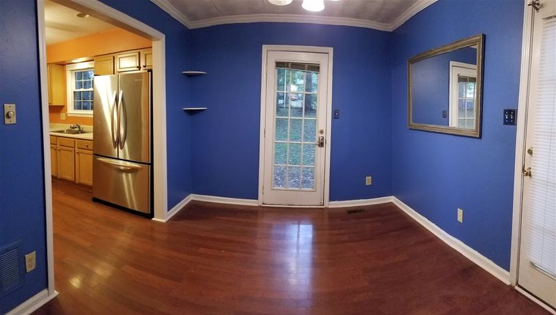 7305 Pilgrim Rd, Raleigh, NC 27616