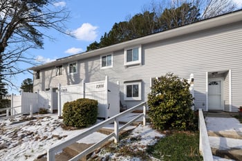 7305 Sandy Creek Dr, Raleigh, NC 27615