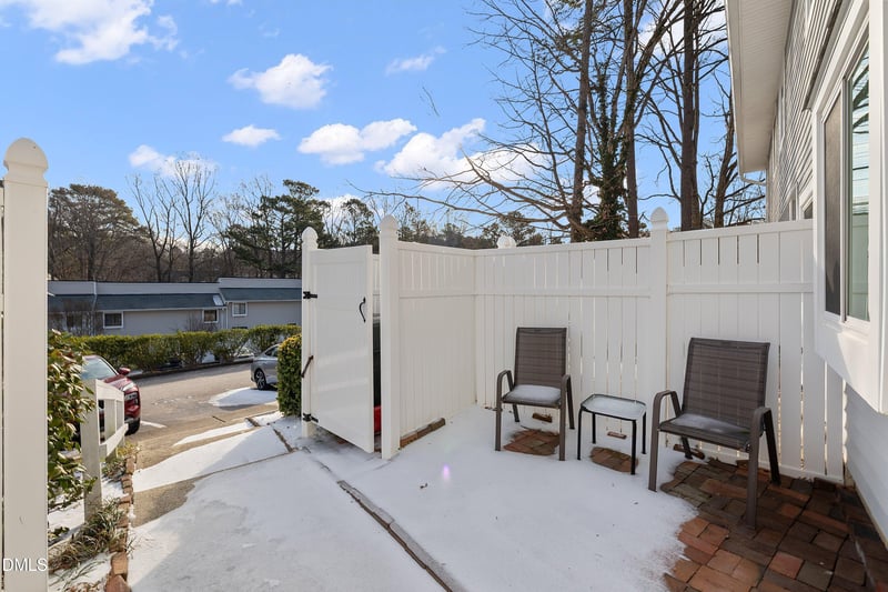 7305 Sandy Creek Dr, Raleigh, NC 27615