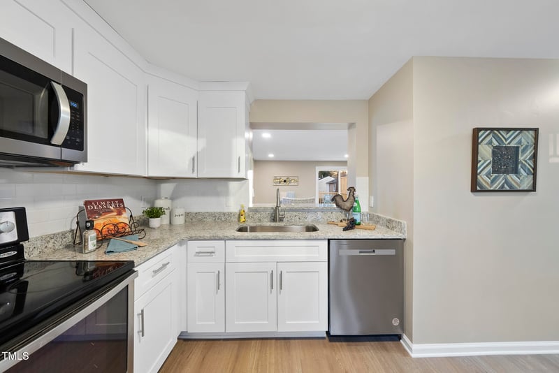 7306 Summerland Dr, Raleigh, NC 27612