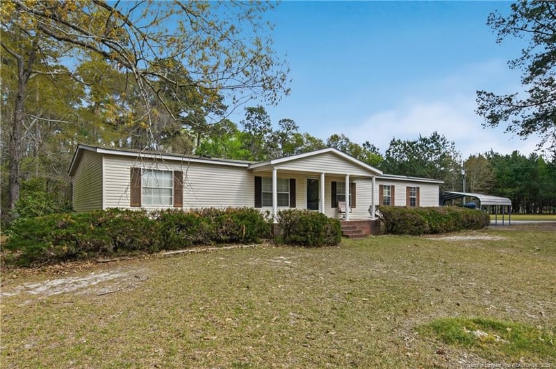 7307 Roslin Farm Rd, Hope Mills, NC 28348