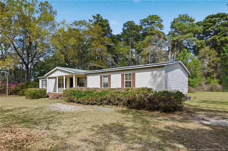 7307 Roslin Farm Rd, Hope Mills, NC 28348