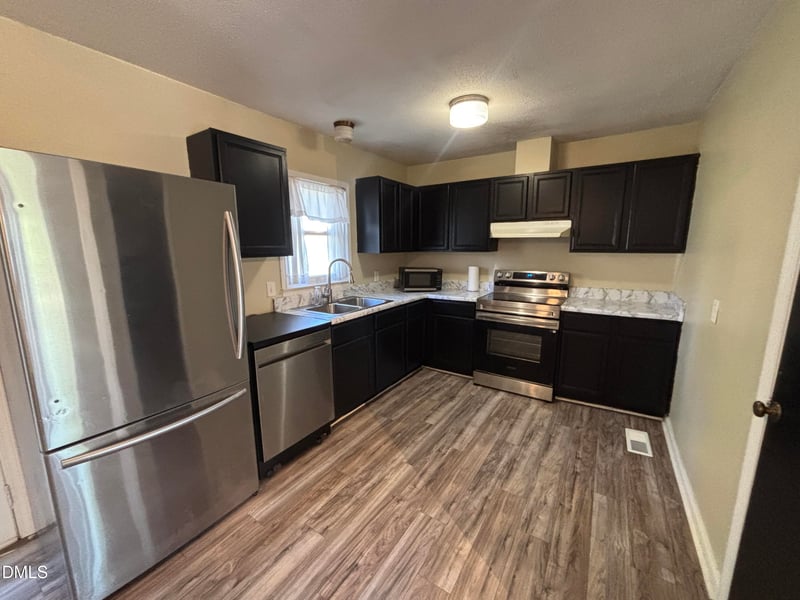 7308 Bentley Wood Ln, Raleigh, NC 27616