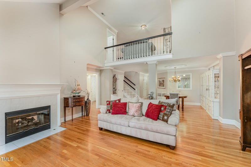 731 Crabtree Crossing Pw, Cary, NC 27513
