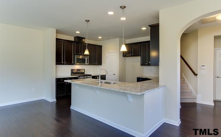 731 Davenbury Way #76, Cary, NC 27513