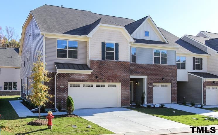731 Davenbury Way #76, Cary, NC 27513