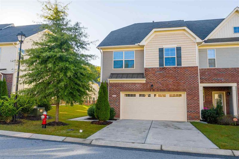 731 Davenbury Way, Cary, NC 27513