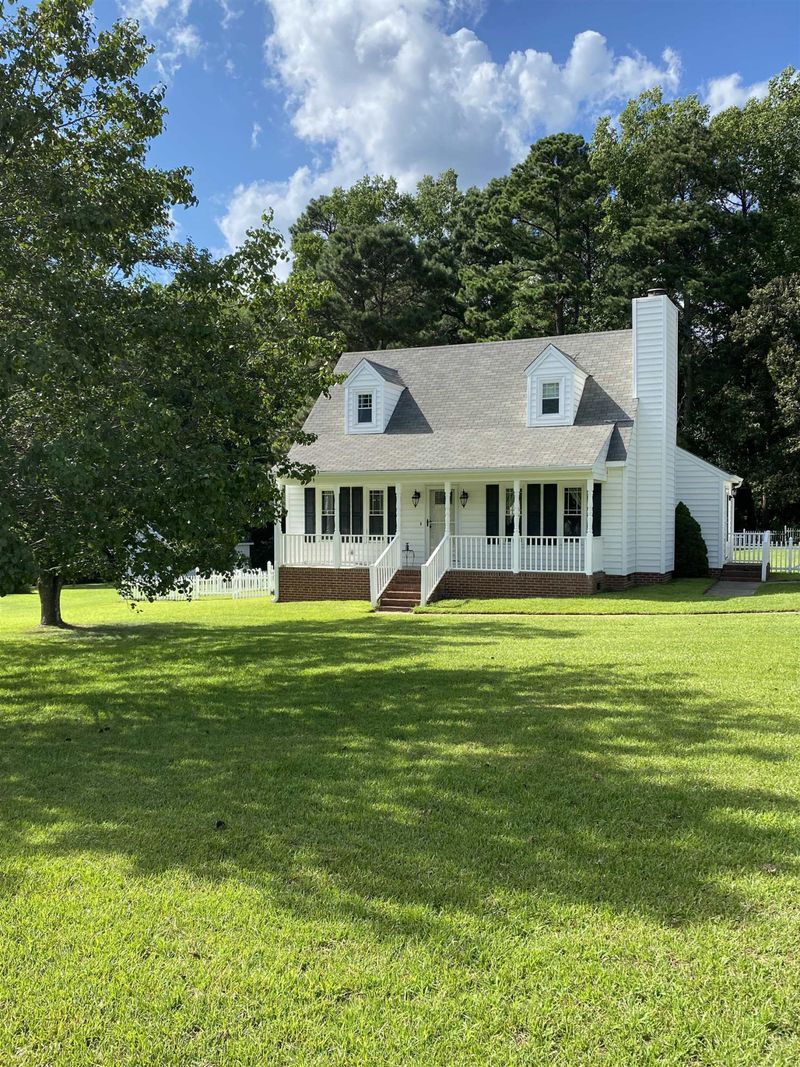 731 Hillandale Ln, Garner, NC 27529