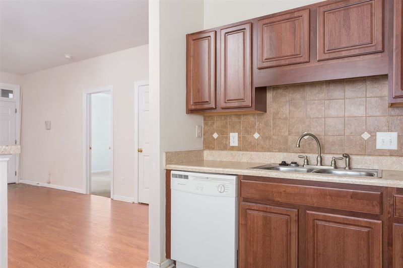 731 E Nelson St, Wake Forest, NC 27587