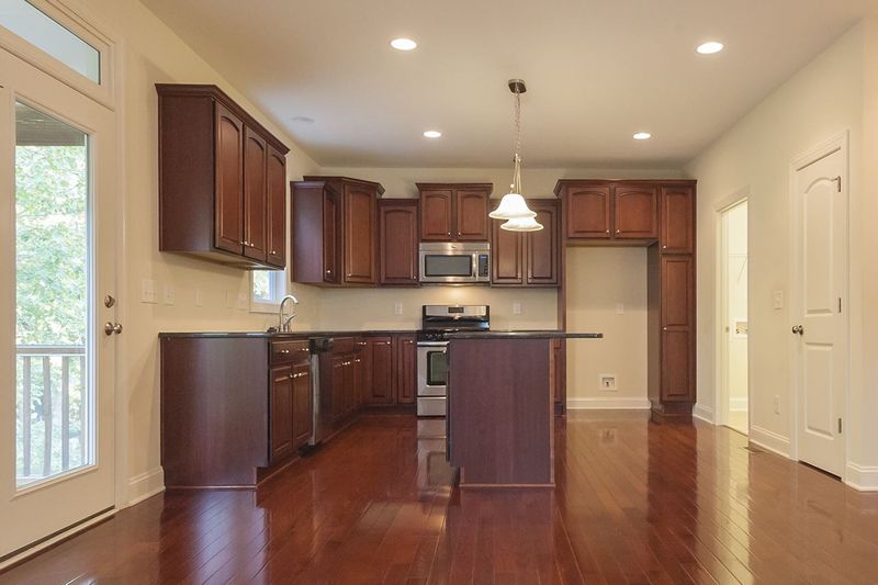 731 Weavers Ridge Dr, Cary, NC 27519
