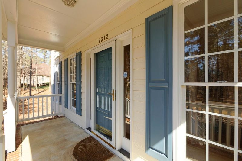 7312 Lakefall Dr, Wake Forest, NC 27587