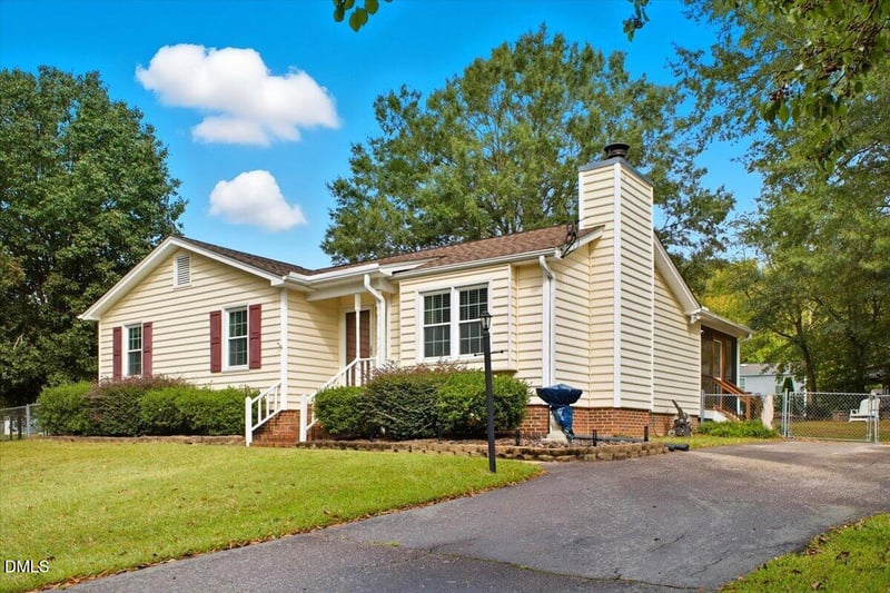 7313 Jacqueline Ln, Raleigh, NC 27616