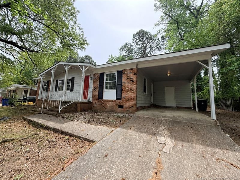 7313 Ryan St, Fayetteville, NC 28314