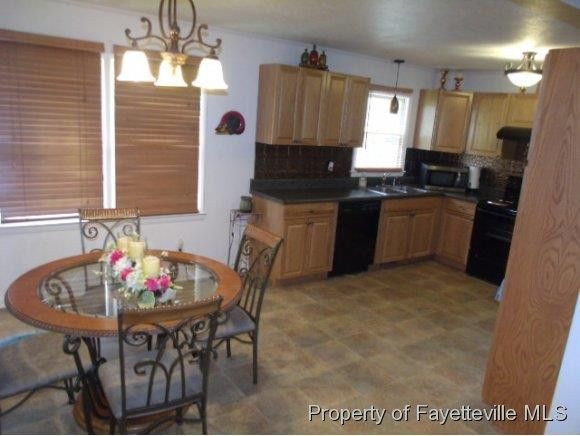 7315 Avalon, Fayetteville, NC 28303