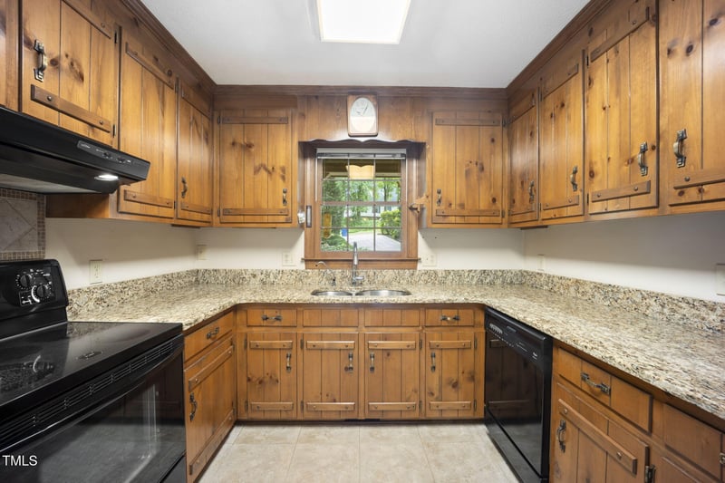 7316 Chicora Ct, Raleigh, NC 27615