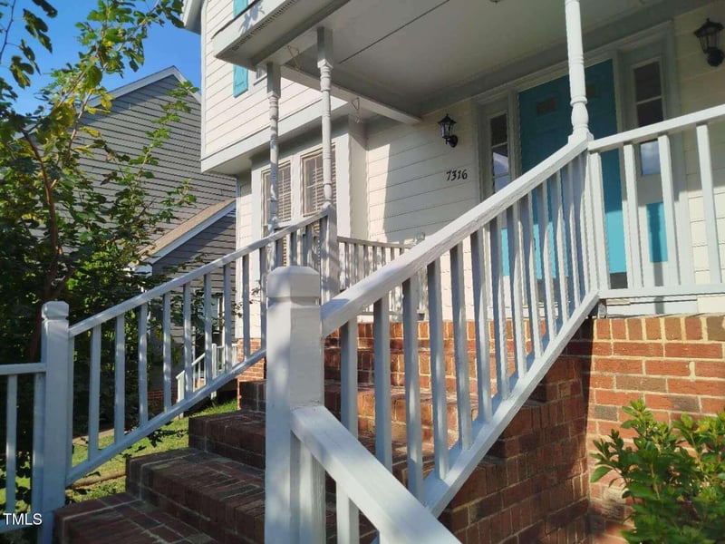 7316 Massachusetts Ct, Raleigh, NC 27615