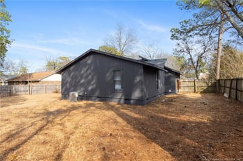 7317 Reedy Creek Dr, Fayetteville, NC 28314