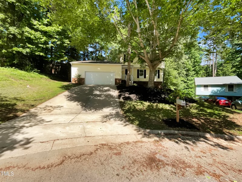 7317 Summerland Dr, Raleigh, NC 27612
