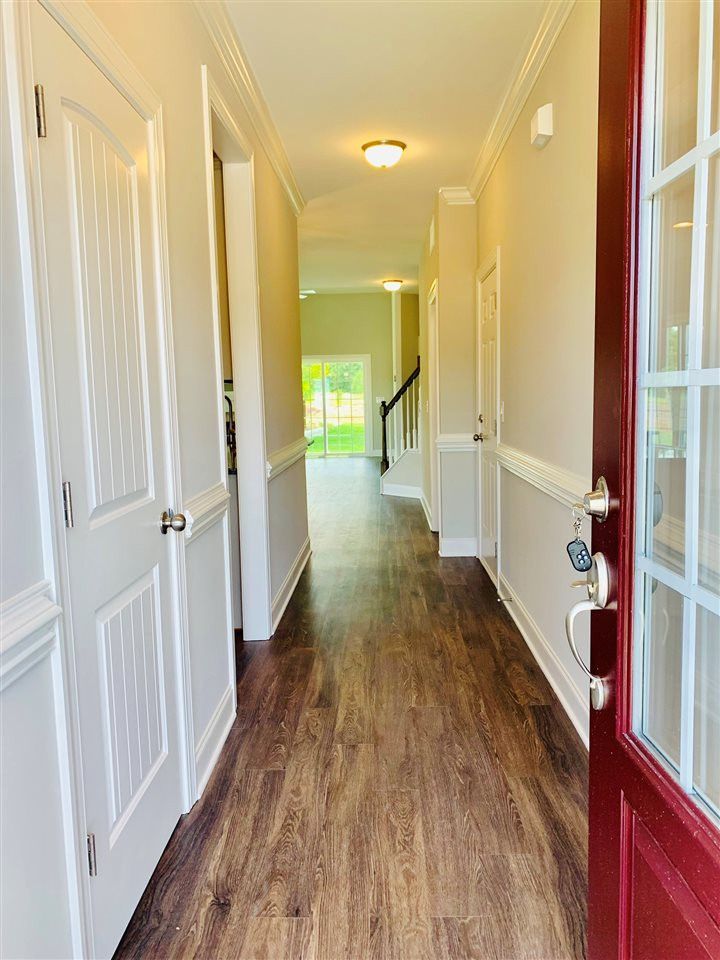 732 Creekway Dr, Fuquay Varina, NC 27526