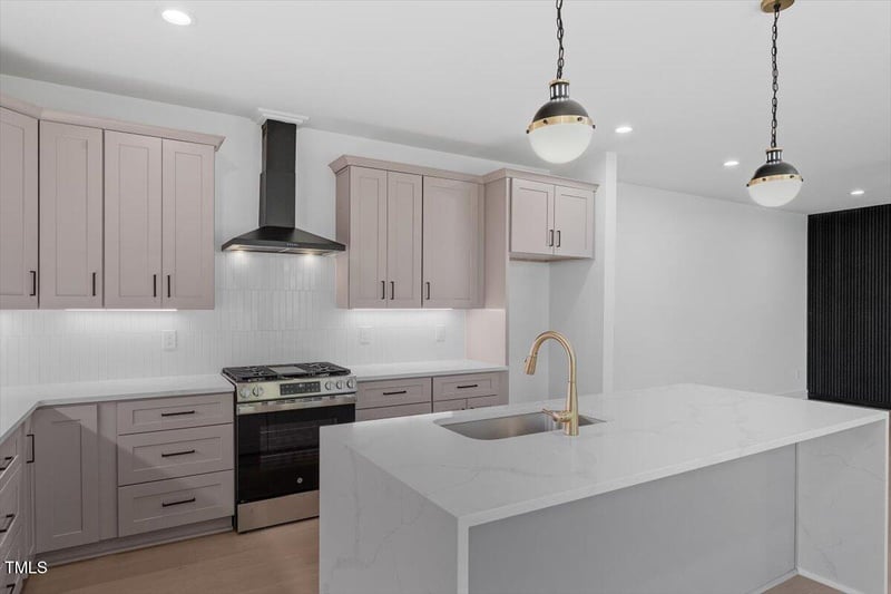 732 Hopkins St, Durham, NC 27701