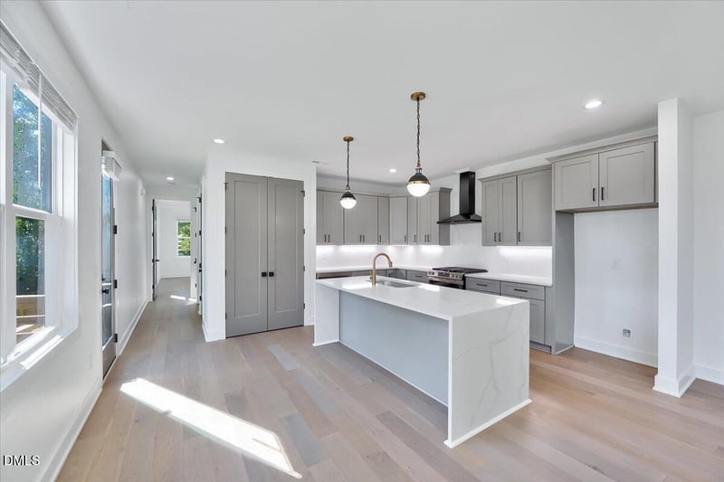 732 Hopkins St, Durham, NC 27701