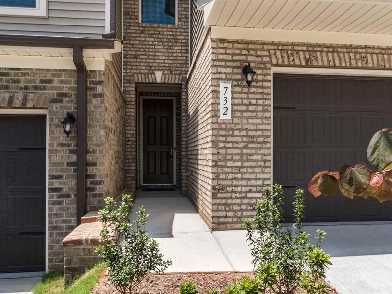 732 Lampwick Ln, Cary, NC 27513