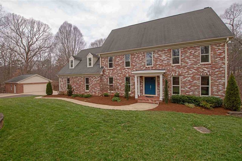 732 Lanham Pl, Raleigh, NC 27615