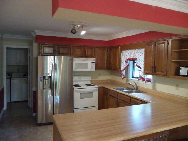 732 Phelps Rd, Hillsborough, NC 27278