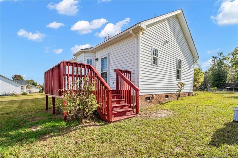 732 N Pleasant Coats Rd, Benson, NC 27504