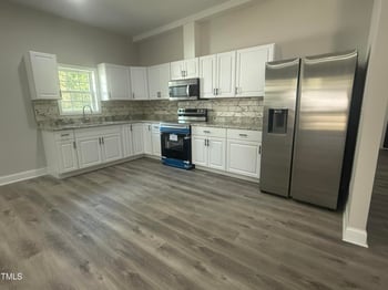 732 Rockspring St, Henderson, NC 27536
